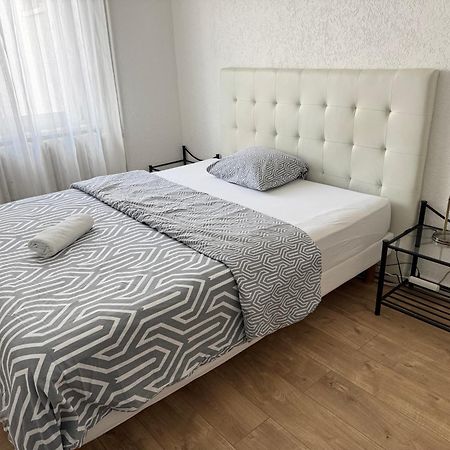 Appartement Bes,, Chaleureux Et Confortable Avec Entree Independante Витенхайм Екстериор снимка