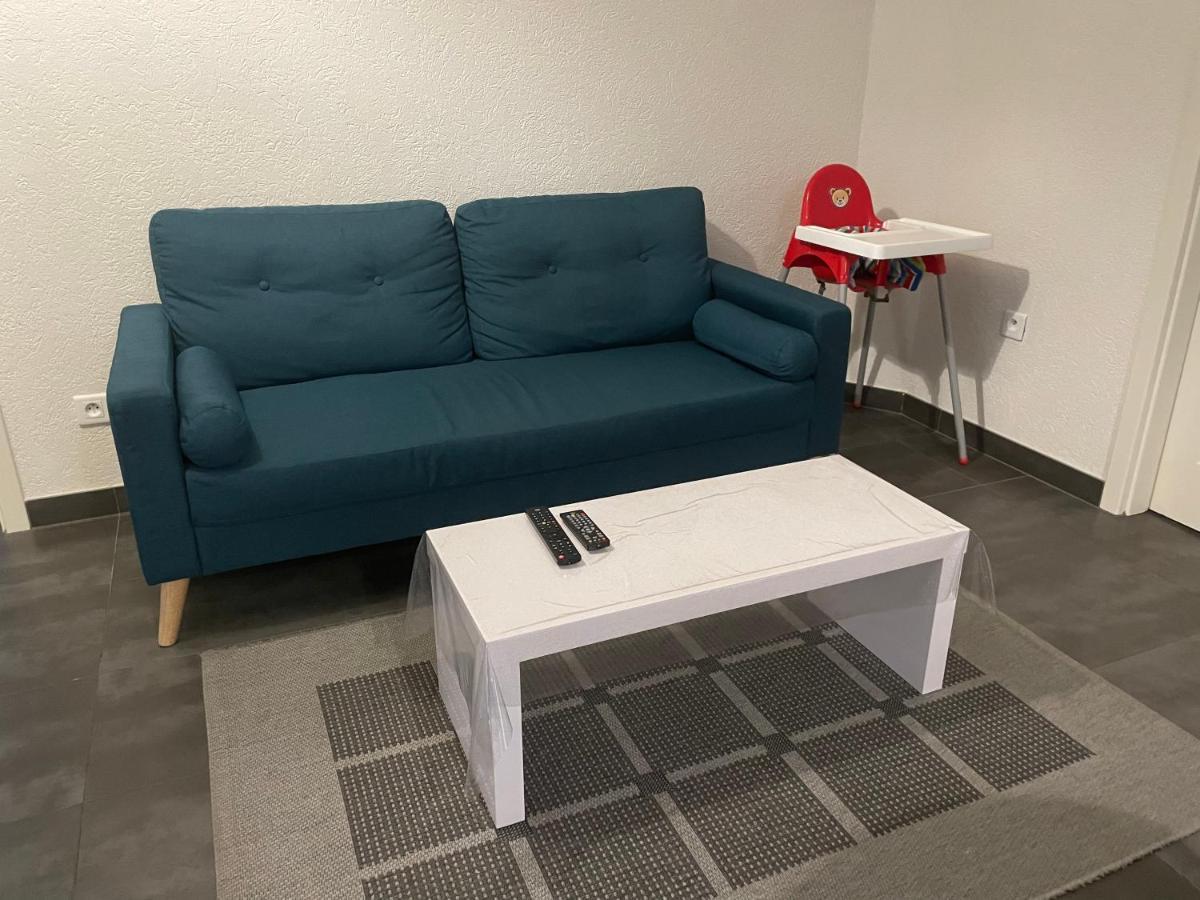 Appartement Bes,, Chaleureux Et Confortable Avec Entree Independante Витенхайм Екстериор снимка